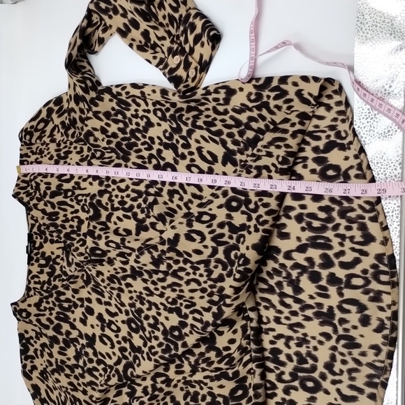 Mittoshop leopard print size medium rolled front long sleeve blouse - Picture 10 of 12